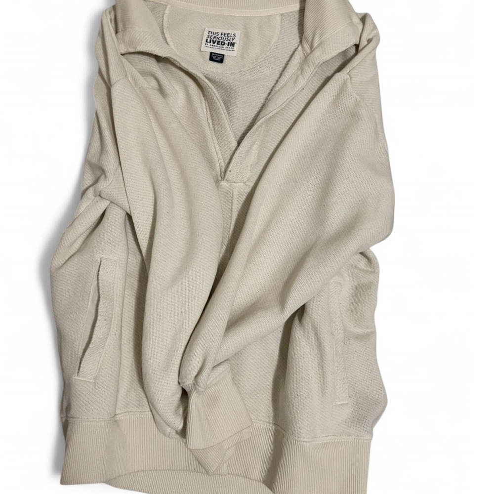 American Eagle Outfitters lived in crew